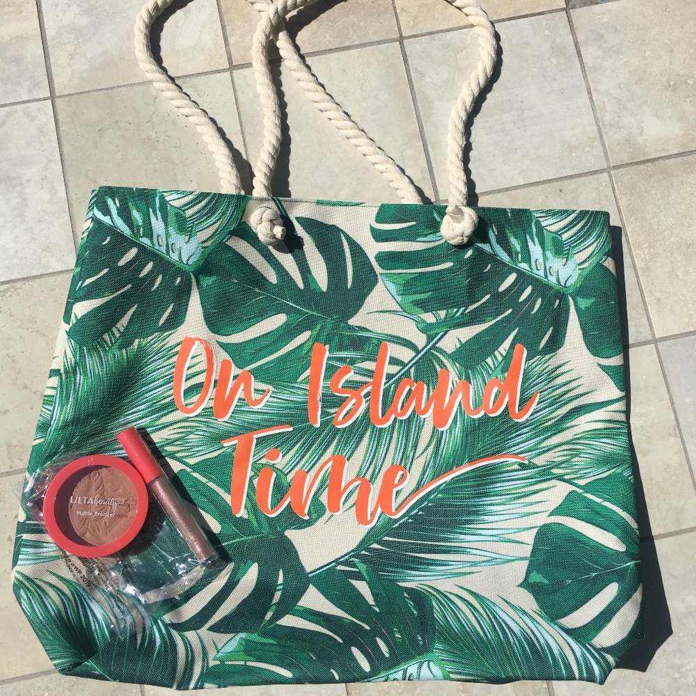 Ulta Tropical Tote Gift Set